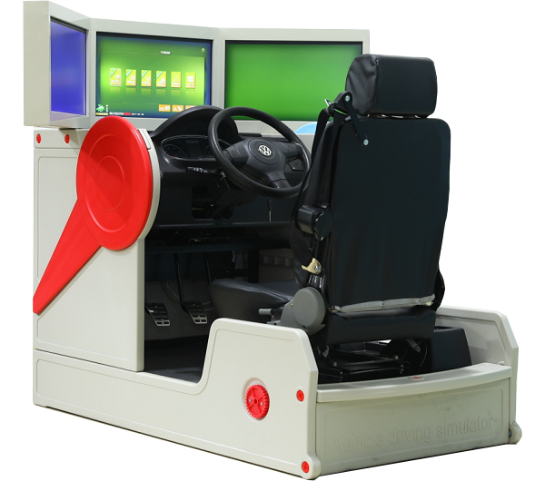 三屏汽車駕駛模擬器